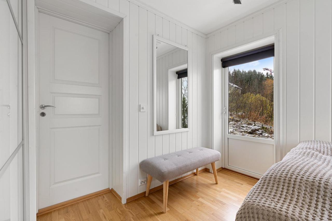 Cozy Elegant 2Bedroom Apt W/Parking And Nice View Tromsø Kültér fotó
